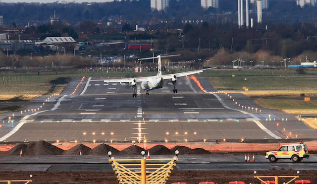 Strong Crosswinds Challenge Turboprops: video