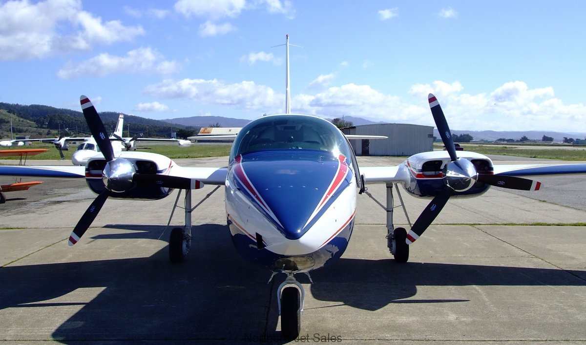 Video of low-flying Piper Aerostar moments before crash
